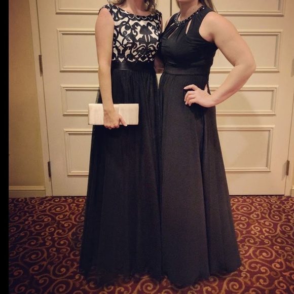Aidan Mattox Dresses & Skirts - Embroidered Bodice Mesh Ballgown